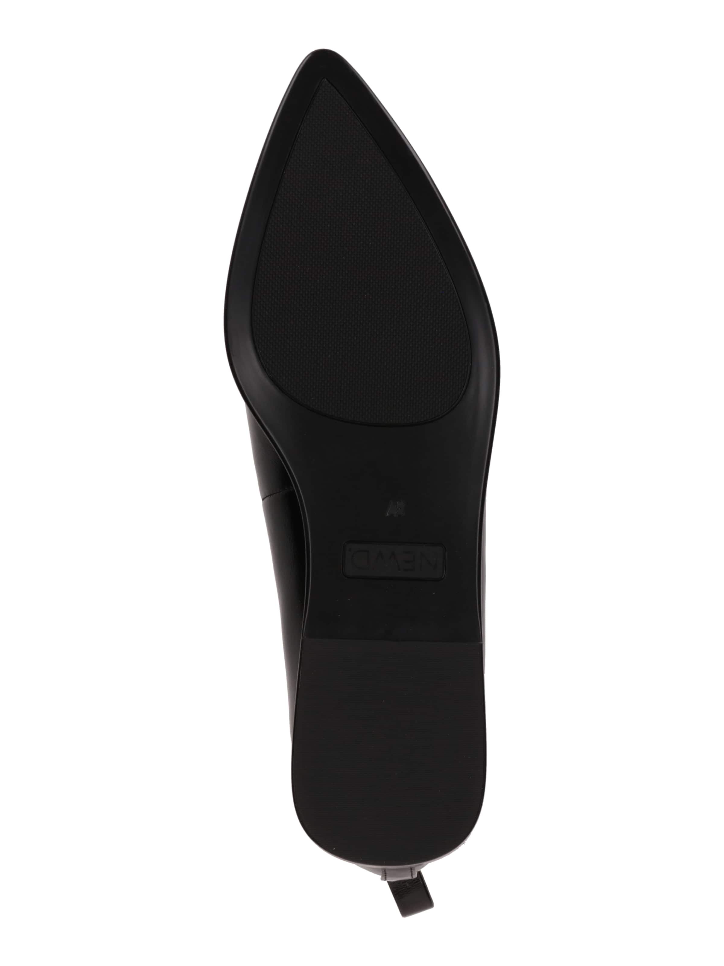 NEWD Ballerina i svart