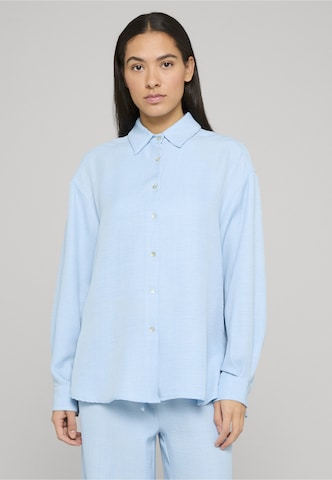 Estelou - Blusa em azul: frente