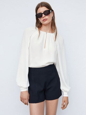 MANGO Blouse in Beige: front