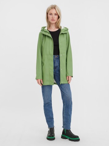 VERO MODA Weatherproof jacket 'Malou' in Green