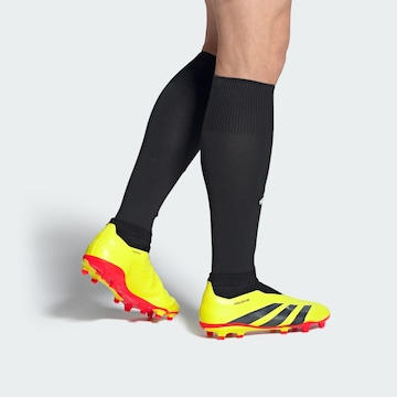 ADIDAS PERFORMANCE - Zapatillas de fútbol 'Predator League' en amarillo: frente