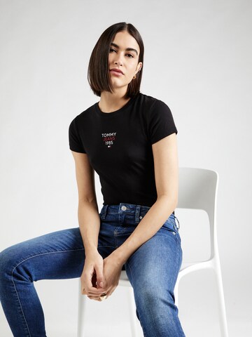 Tommy Jeans Тениска 'ESSENTIAL' в черно