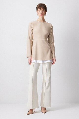 Touche Prive Sweater in Beige