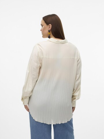 Vero Moda Curve Blouse 'VMComila' in Beige