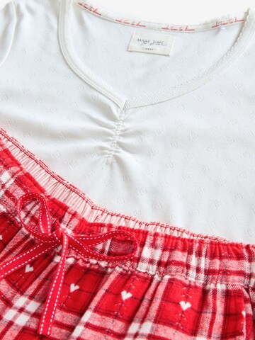 Pijama de la Next pe alb