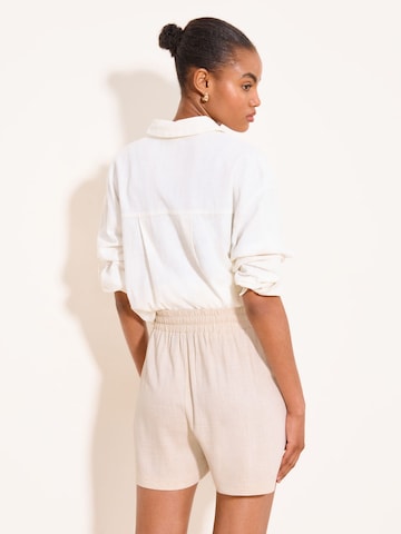 Lipsy - regular Pantalón en beige