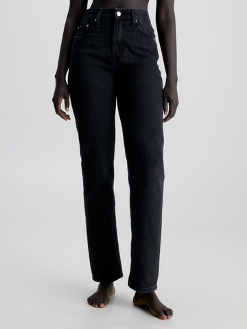 Calvin Klein Jeans Loosefit Jeans in Zwart: voorkant