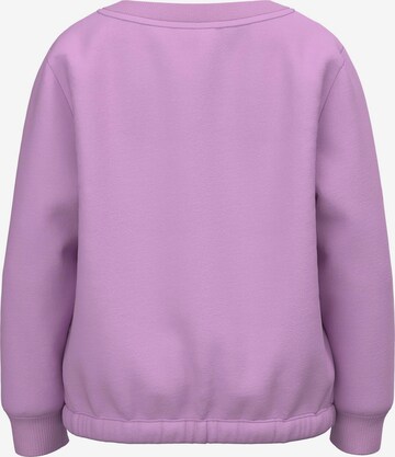 NAME IT - Sweatshirt 'Juf' em roxo