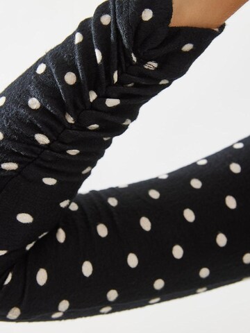 Maglietta di Bianco Lucci in nero