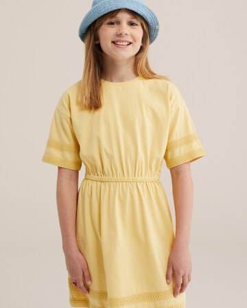WE Fashion Dress in Yellow: front