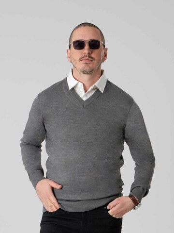 PANTONECLO Sweater 'Pantoneclo Men’s Mock Sweater' in Grey