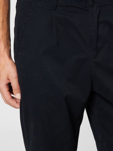 Only & Sons Regular Pleat-Front Pants 'Dew' in Black