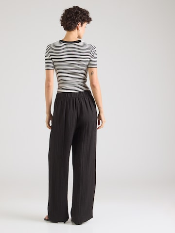 s.Oliver Wide leg Παντελόνι σε μαύρο