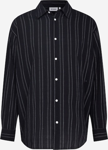 WEEKDAY Comfort Fit Skjorta i svart: framsida