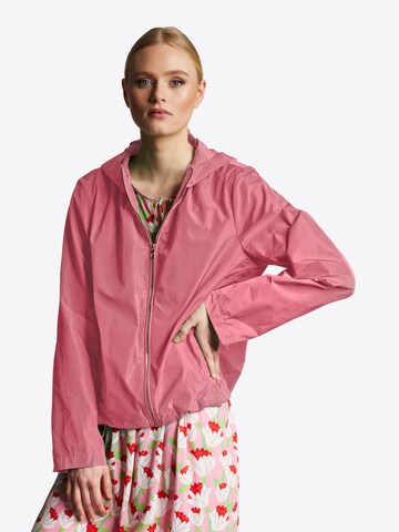 Veste mi-saison Rich & Royal en rose : devant