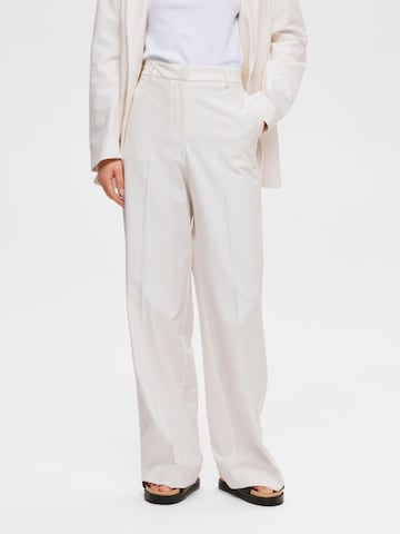 SELECTED FEMME Wide leg Trousers with creases 'ELIANA' in White: front