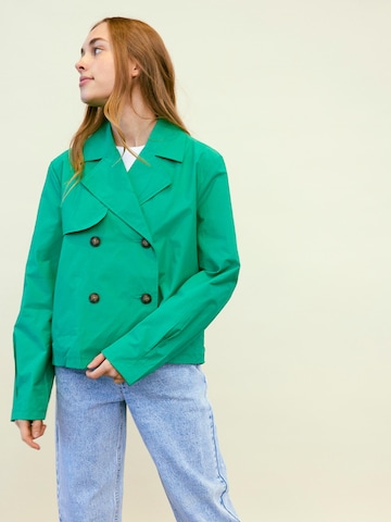 Veste mi-saison 'Mata' LMTD en vert