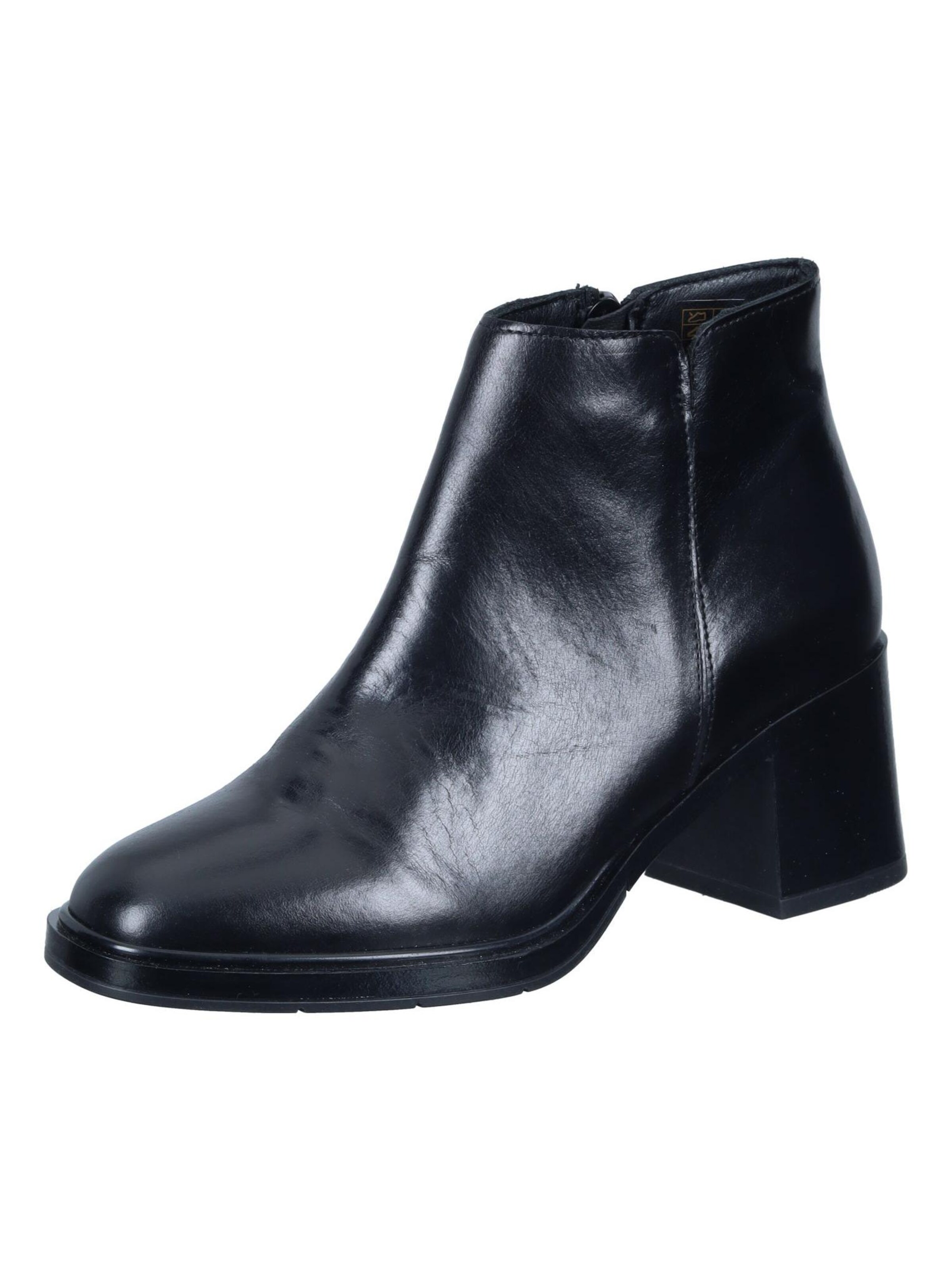 PIAZZA Ankle Boots 'Stiefeletten' in Black: front