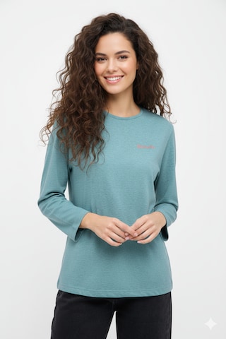 BENCH Shirt in Blue: front