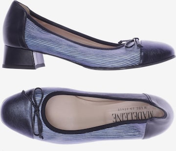 Madeleine Flats & Loafers in 38 in Blue: front