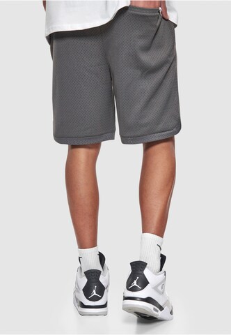 Loosefit Pantaloni di Dropsize in grigio