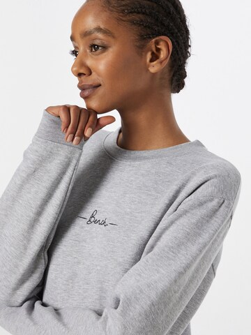 BENCHSweater majica 'OLIVIA 2' - siva boja