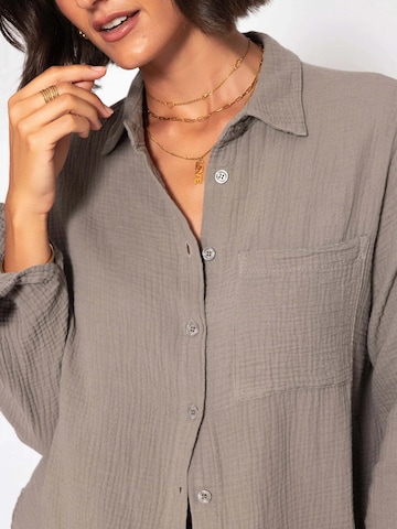 SASSYCLASSY Blouse in Grey