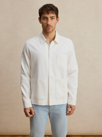 DAN FOX APPAREL Преходно яке 'Adrian' в бяло: отпред