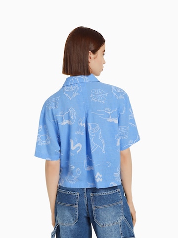 Bershka Blouse in Blauw