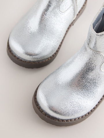 Next Stiefel in Silber