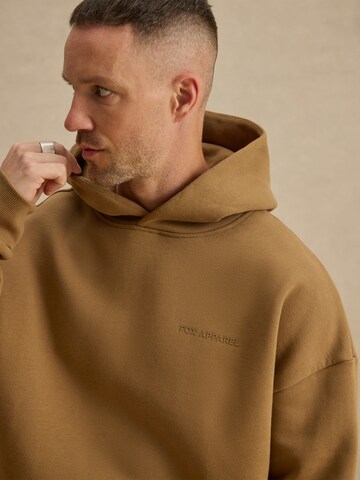 DAN FOX APPAREL Μπλούζα φούτερ 'Sebastian' σε καφέ