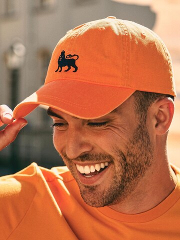 Steppin' out Cap in Orange