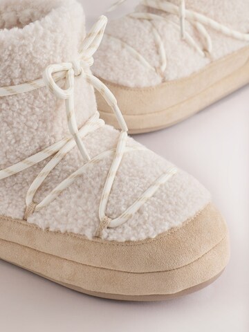 Next Huisschoenen in Beige