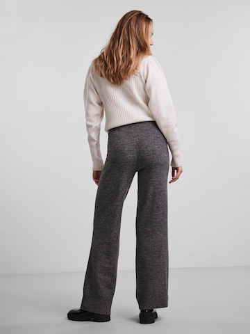 PIECES Wide leg Pants 'Celic' in Grey