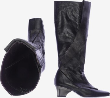 Lisa Tucci Dress Boots in 37 in Black: front