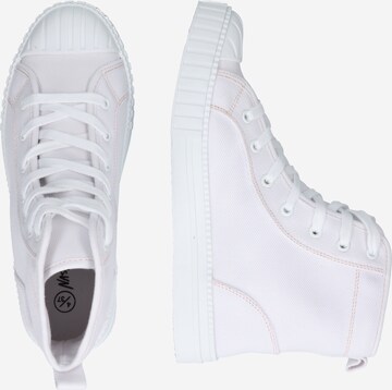 Nasty Gal High-top trainers in White