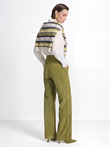 Rich & Royal - Pierna ancha Pantalón en verde