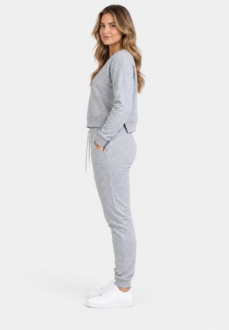 Elara Set in Grey