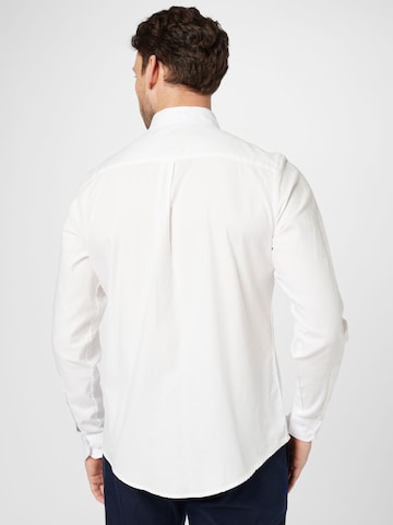 Casual Friday - Ajuste estrecho Camisa 'Anton' en blanco