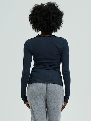 Maglietta 'Romance' di Seamless Basic in blu