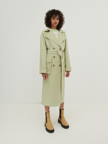 EDITED Trenchcoat 'Giuliana' in Grün