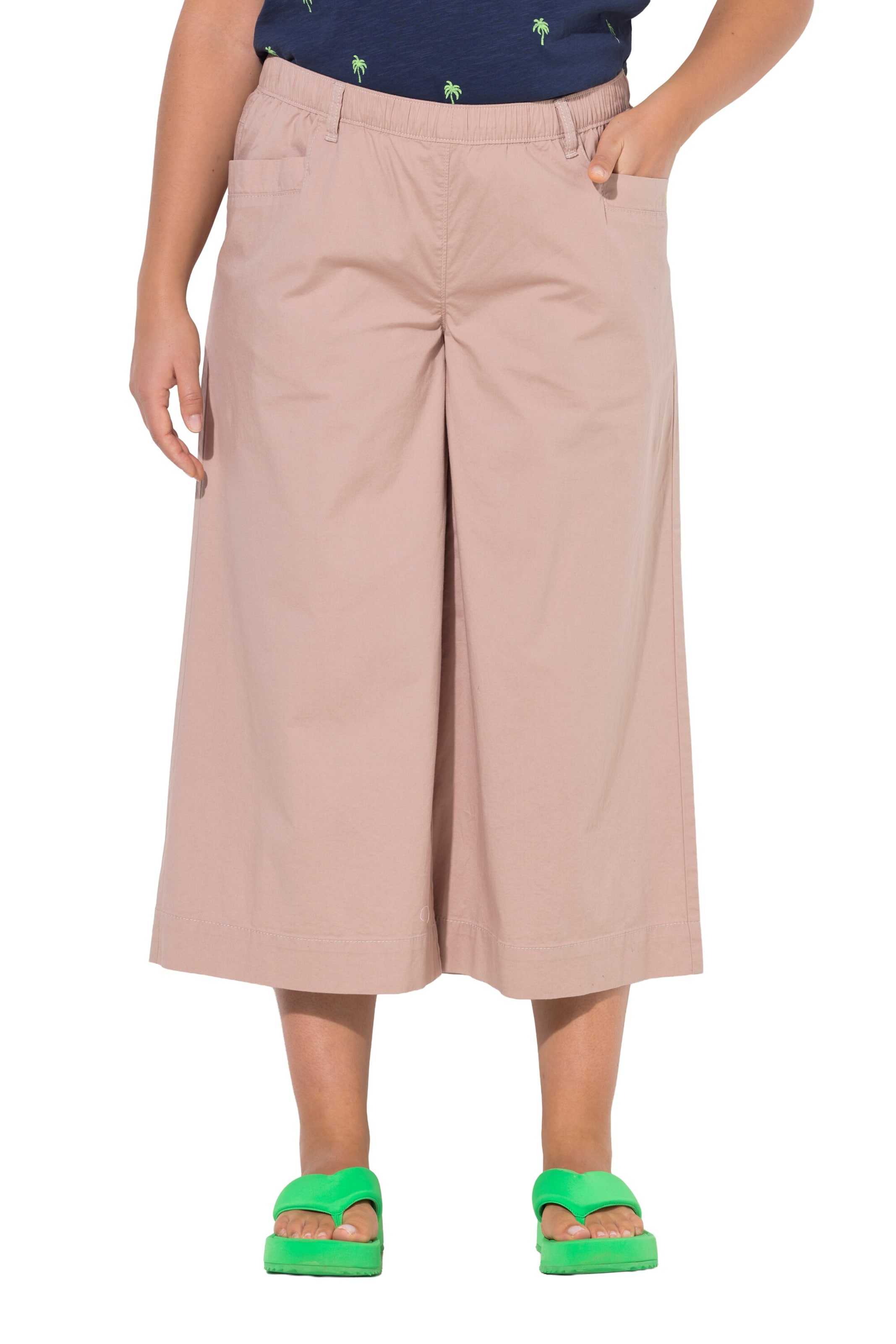 LAURASØN Wide leg Trousers in Beige: front