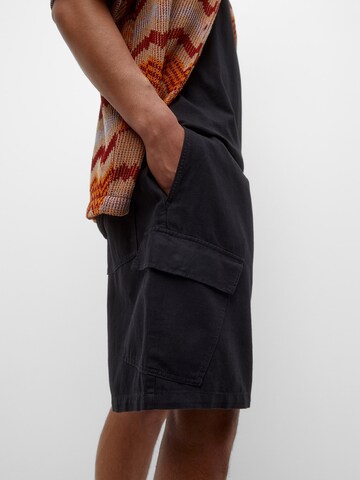 Pull&Bear Wide Leg Shorts in Schwarz