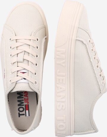 Tommy Jeans Sneakers in Grey