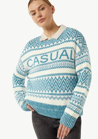 comma casual identity Sweater in White