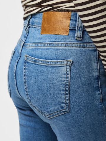 PIECES Skinny Farkut 'PCDAISY' värissä sininen