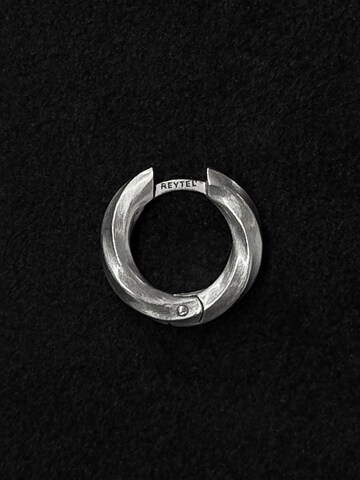 REYTEL Ohrring 'VIR' in Silber: Vorderseite