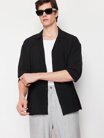 Trendyol Comfort fit Button Up Shirt in Black