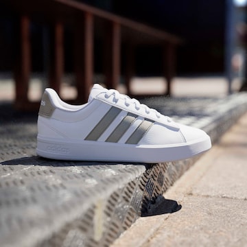 ADIDAS SPORTSWEAR Nizke superge 'Grand Court 3.0' | bela barva
