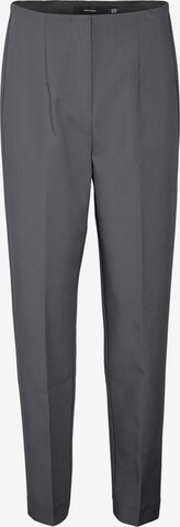 VERO MODA Pleat-Front Pants in Grey: front